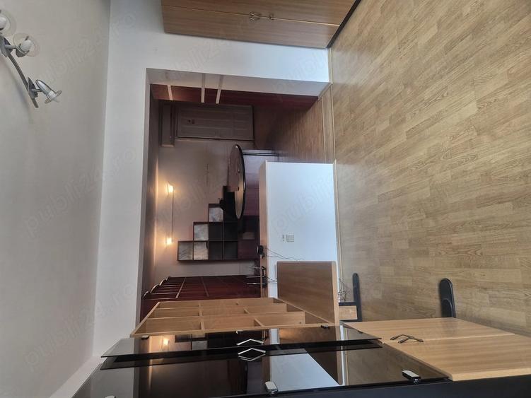Casă cu 9 camere cu Teren 103 Mp în Ultracentral