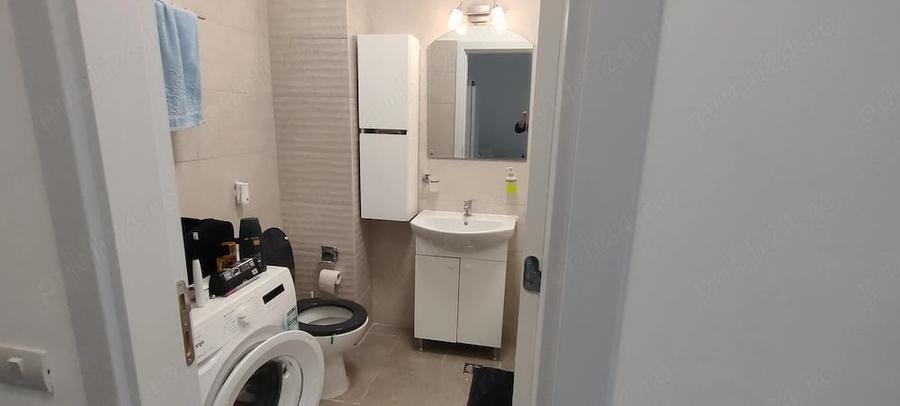Apartament cu 2 camere semidecomandat în Roșu
