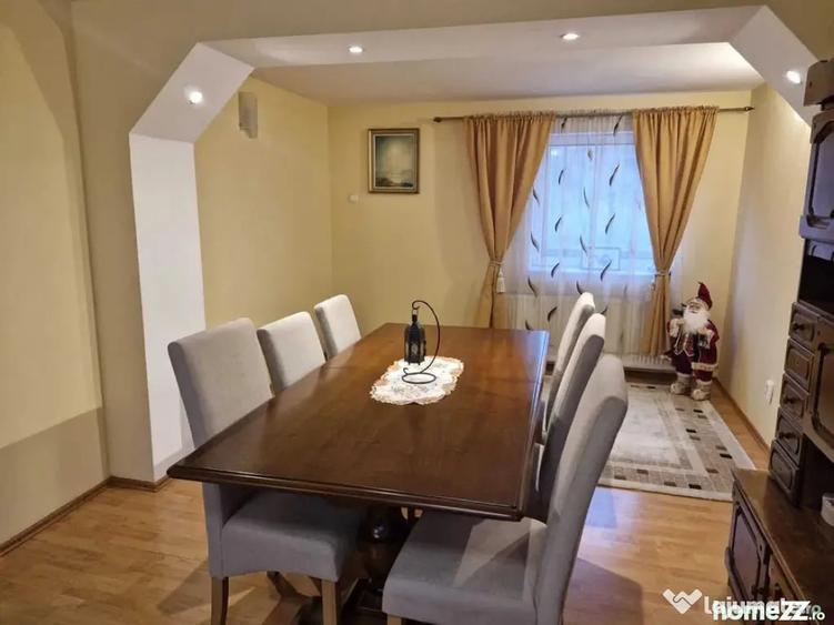 Casă cu 7 camere cu Teren 841 Mp în Tăuții-Măgherăuș
