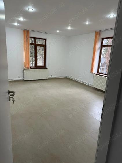 Spațiu comercial, de 42 mp, în Marginea