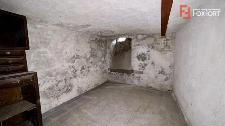 Apartament cu 3 camere semidecomandat în Gării