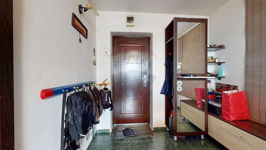 Apartament cu 2 camere semidecomandat, mobilat în Gării