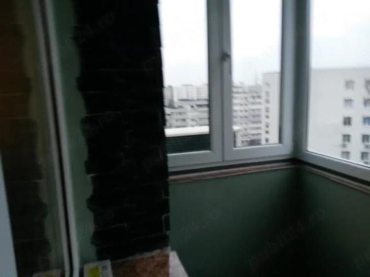 Garsonieră semidecomandată în Titan