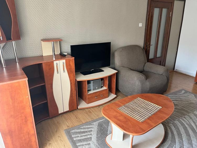 Apartament cu 3 camere decomandat în Scriitorilor