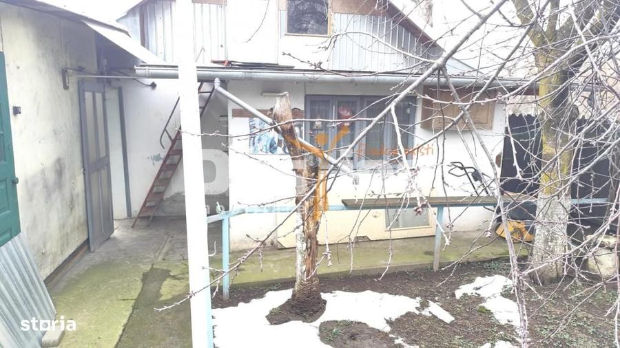 Casă cu 3 camere cu Teren 284 Mp în Central