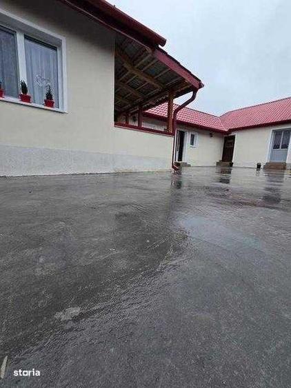 Casă cu 4 camere cu Teren 90 Mp în Central