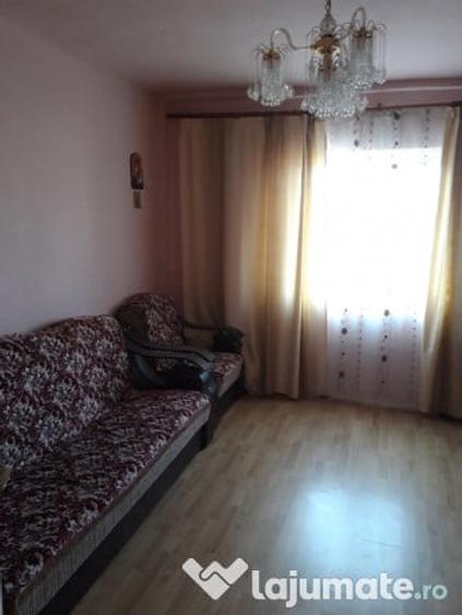 Casă cu 3 camere decomandat cu Teren 70 Mp în Central