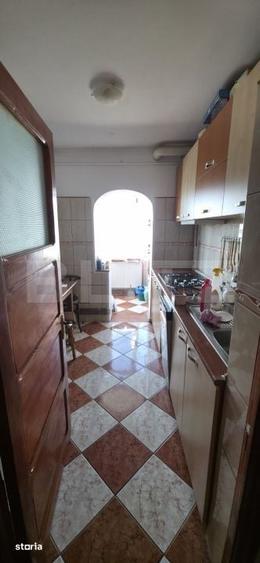 Apartament cu 3 camere decomandat în Mihai Bravu