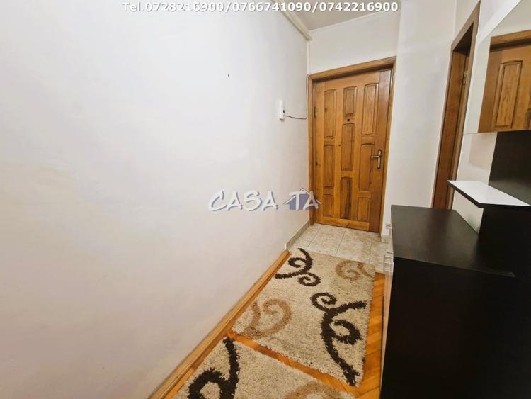 Apartament cu 3 camere decomandat în 9 Mai