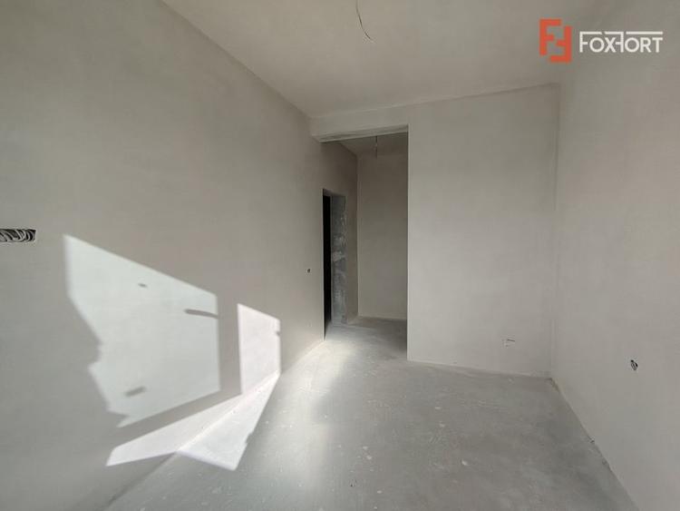 Apartament cu 3 camere decomandat în Giroc
