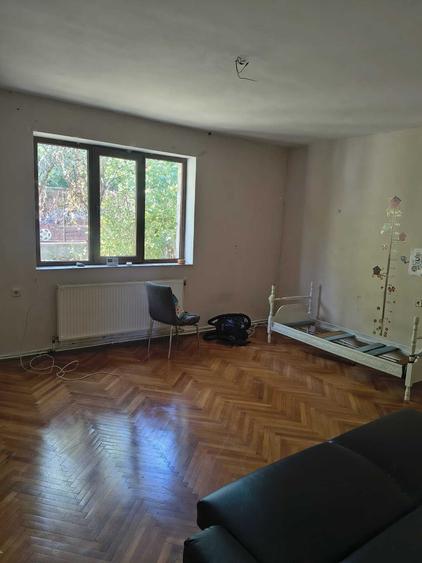 Casă cu 2 camere cu Teren 420 Mp în Calea Turzii