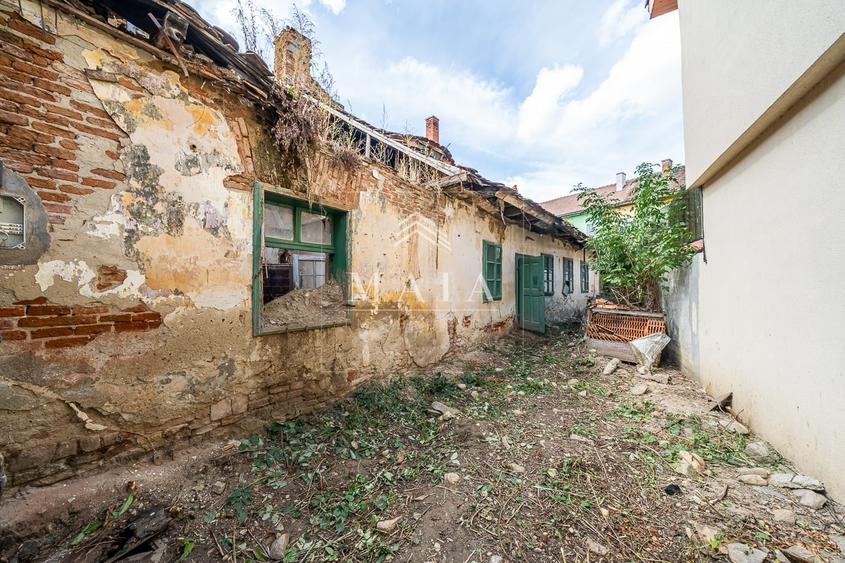 Casă individuală cu 4 camere cu Canalizare în Central