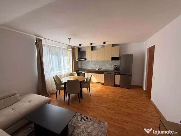 Apartament cu 2 camere semidecomandat în Europa