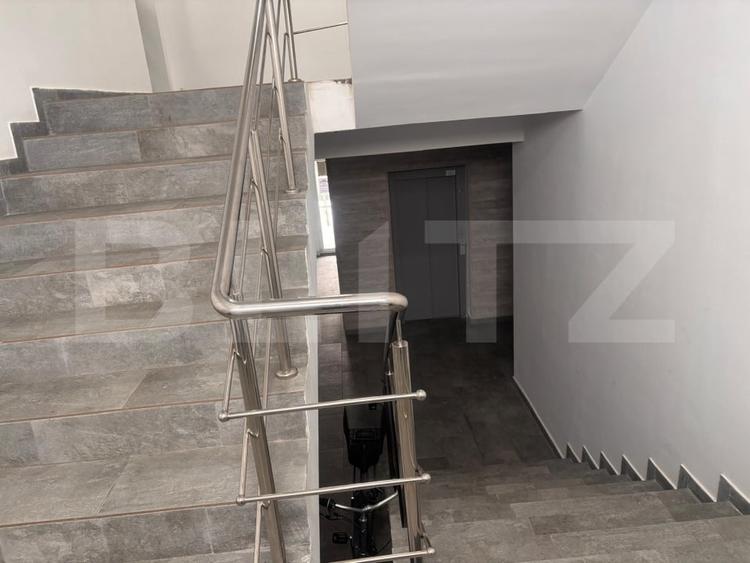 Apartament cu 3 camere decomandat în Viforâta