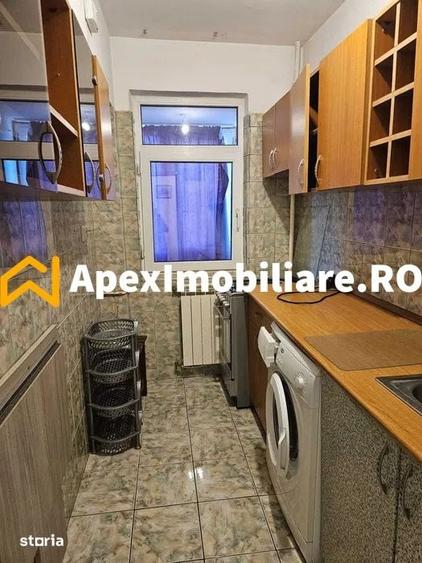 Apartament cu 2 camere decomandat în Văcăresti