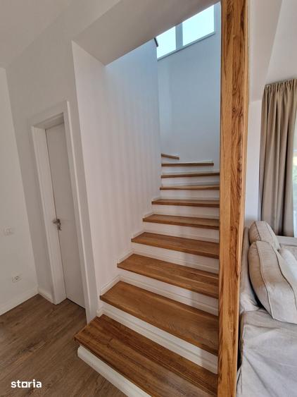 Casă cu 5 camere cu Teren 560 Mp în Tărtășești