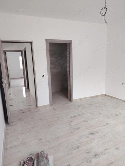 Casă cu 3 camere cu Teren 400 Mp în Oșorhei