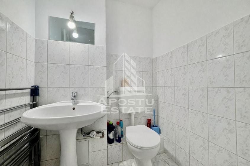 Apartament cu 3 camere decomandat, mobilat în Micălaca