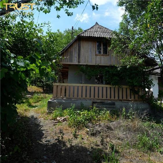 Casă cu 2 camere cu Teren 1500 Mp în Țaga