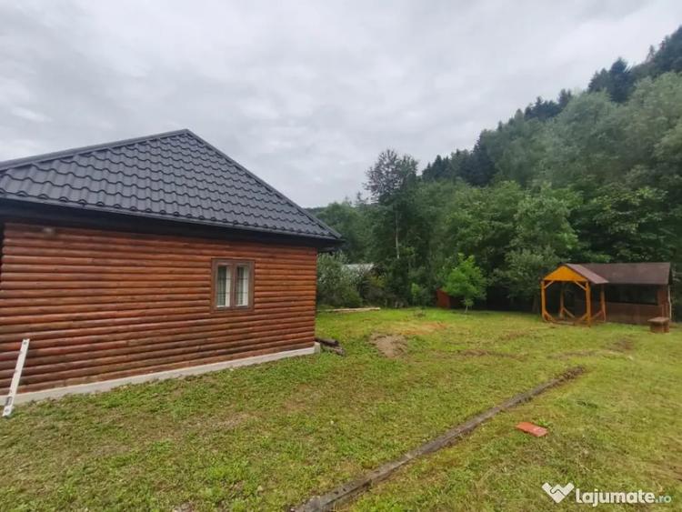 Casă cu 5 camere cu Teren 1250 Mp în Marginea