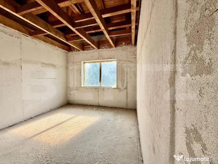 Casă cu 3 camere cu Teren 743 Mp în Ciugud