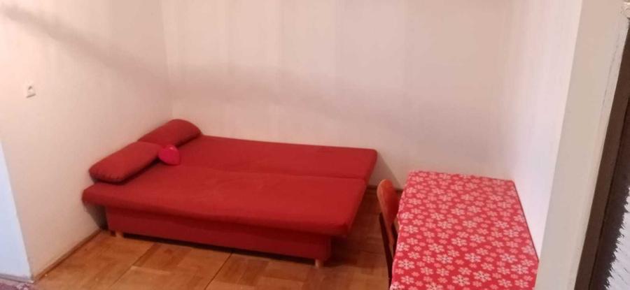 Garsonieră semidecomandată în Central