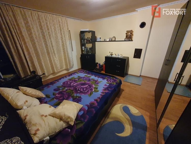 Casă individuală cu 3 camere cu Garaj în Livezile
