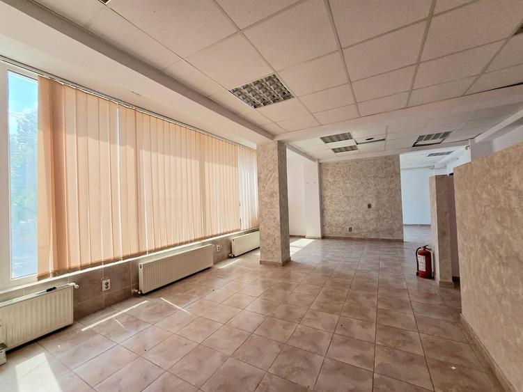 Spațiu comercial, de 104 mp, în Dobroești