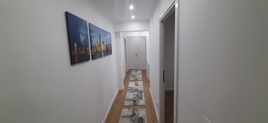 Apartament cu 3 camere decomandat în Nufărul