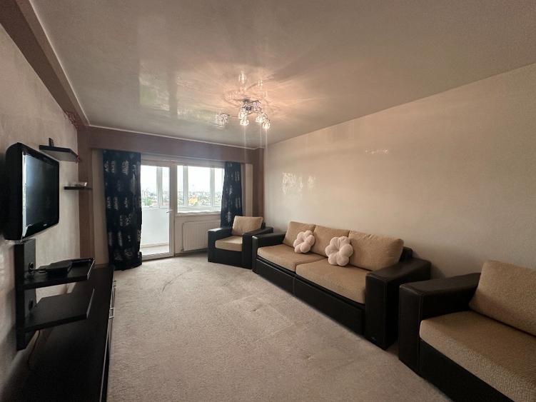 Apartament cu 2 camere decomandat în Republicii