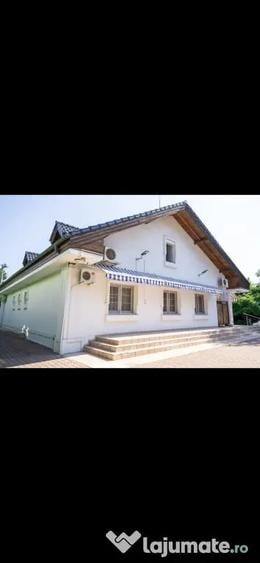 Casă cu 6 camere în Central