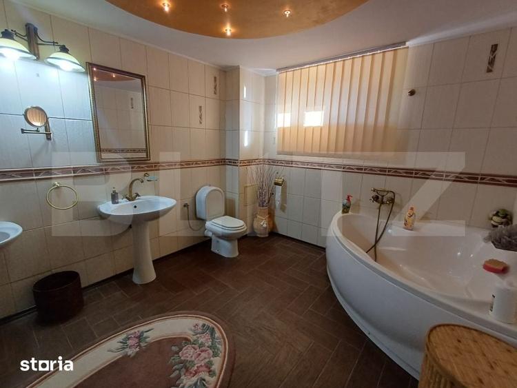 Casă cu 5 camere cu Teren 400 Mp în Obcini