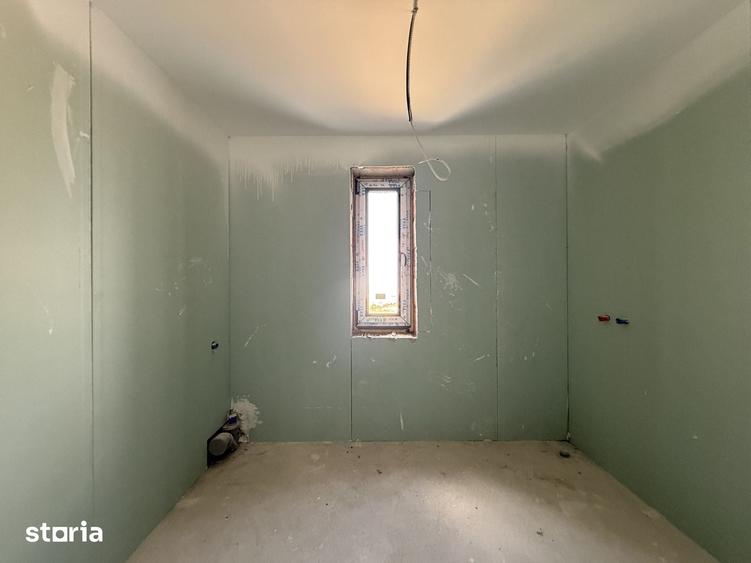 Casă cu 6 camere cu Teren 500 Mp în Feleacu