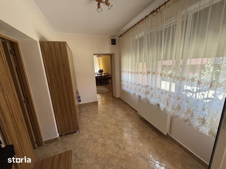 Casă cu 3 camere cu Teren 1483 Mp în Moftin