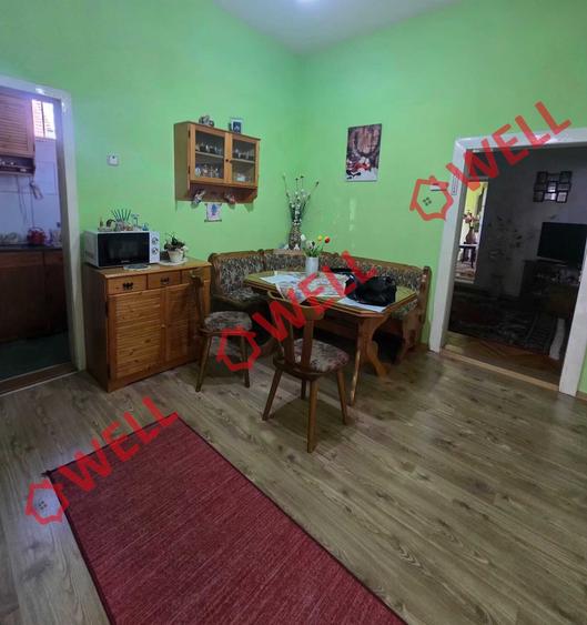 Casă cu 6 camere cu Teren 421 Mp în Sud-Est