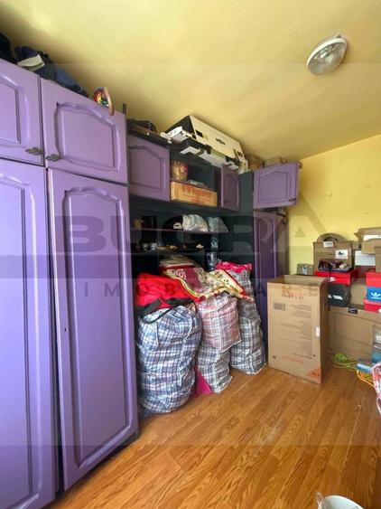 Apartament cu 4 camere decomandat în Central