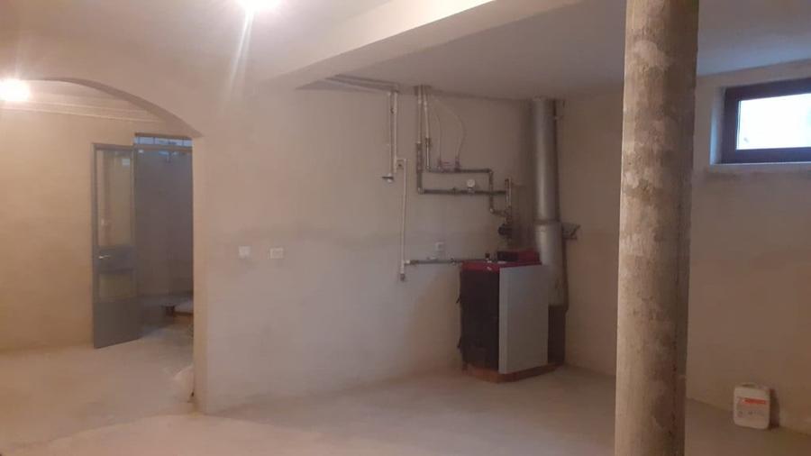 Casă cu 4 camere cu Teren 601 Mp în Vânători