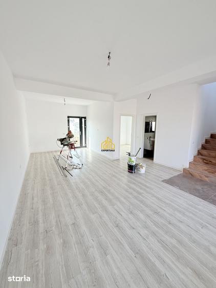 Casă cu 4 camere cu Teren 335 Mp în Clinceni