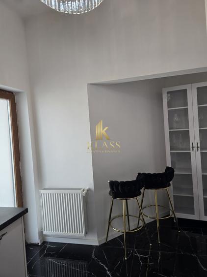 Apartament cu 3 camere decomandat, mobilat în Dacia