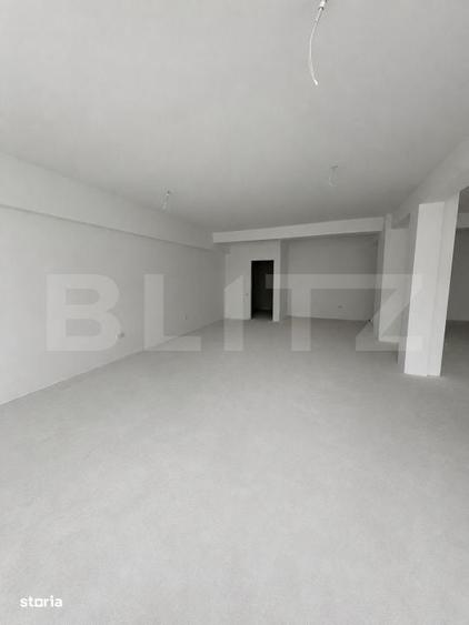 Spațiu comercial, de 90 mp, în Central