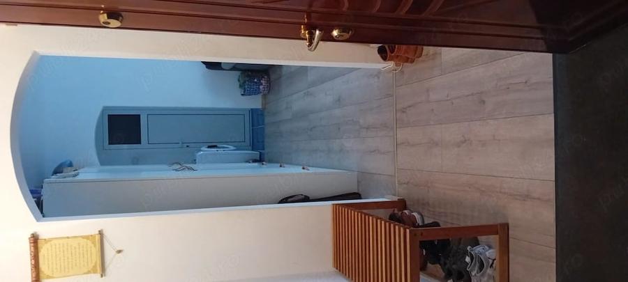 Apartament cu 2 camere semidecomandat în Zimbru