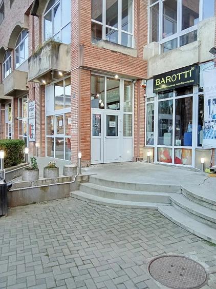 Spațiu comercial, de 52 mp, în Ultracentral
