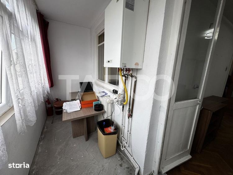 Apartament cu 2 camere semidecomandat, mobilat în Mihai Viteazul