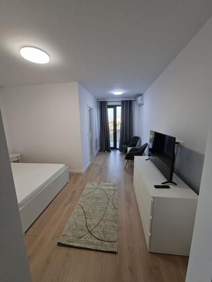Garsonieră decomandată în Central