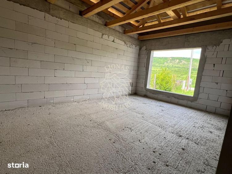 Casă cu 4 camere în Budacu de Sus