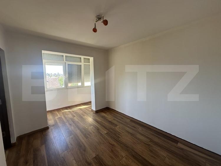 Apartament cu 2 camere semidecomandat în 14 Mai