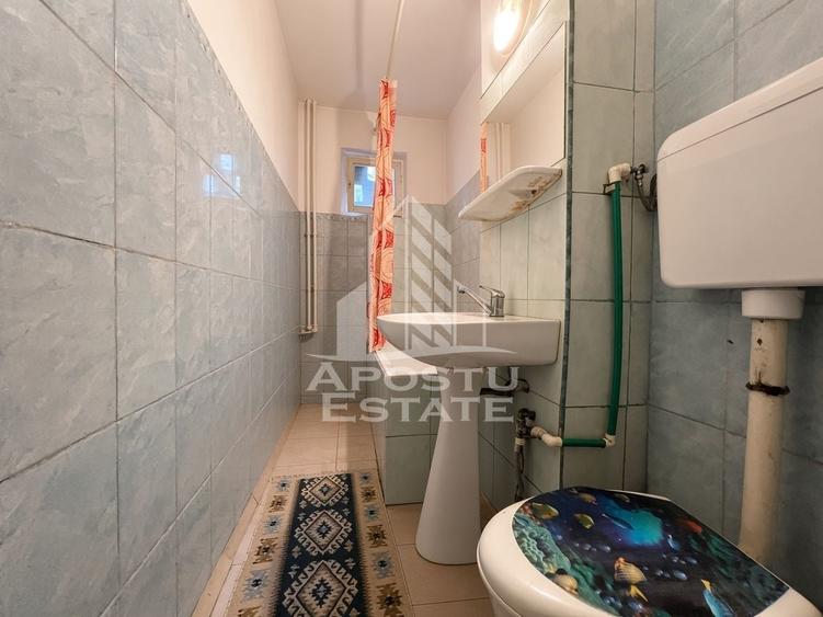 Apartament cu 2 camere nedecomandat, mobilat în Dacia