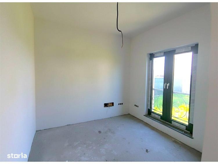Casă cu 4 camere cu Teren 474 Mp în Șcheia