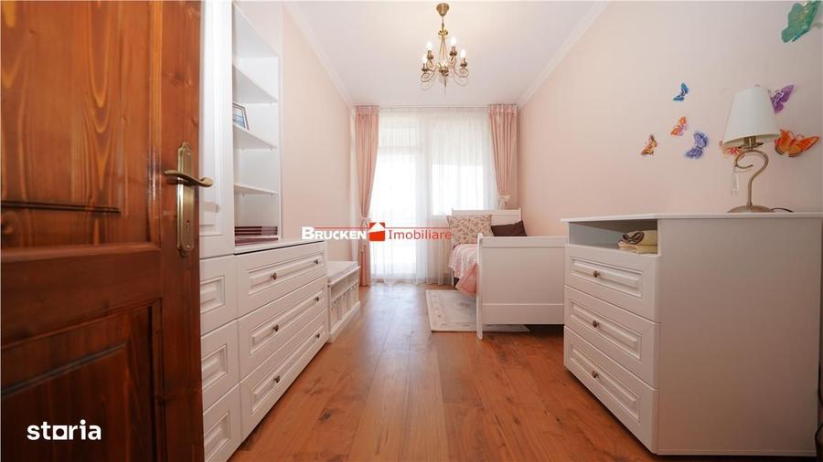 Apartament cu 3 camere în Iosia