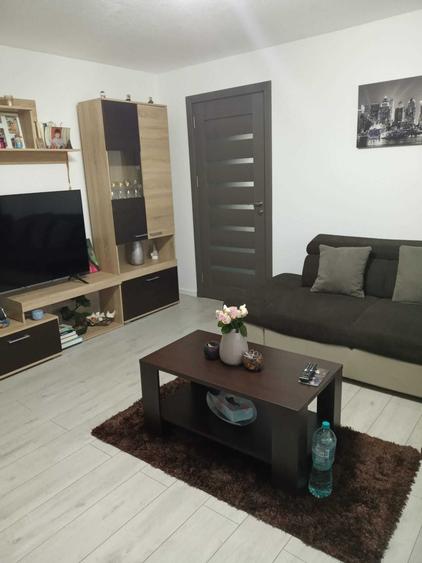 Apartament cu 2 camere nedecomandat în Central